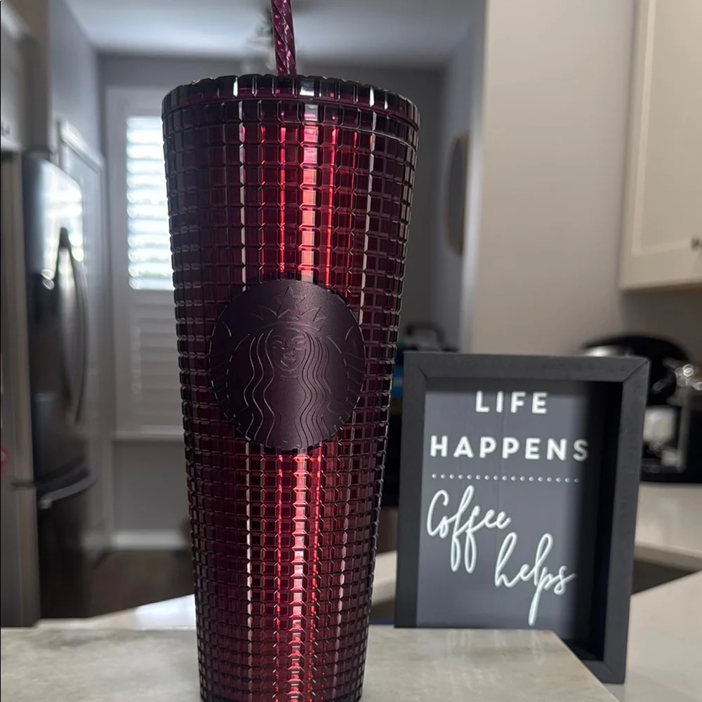 Starbucks Reusable Cold Cup Red Square Grid Pattern 24 oz NWT